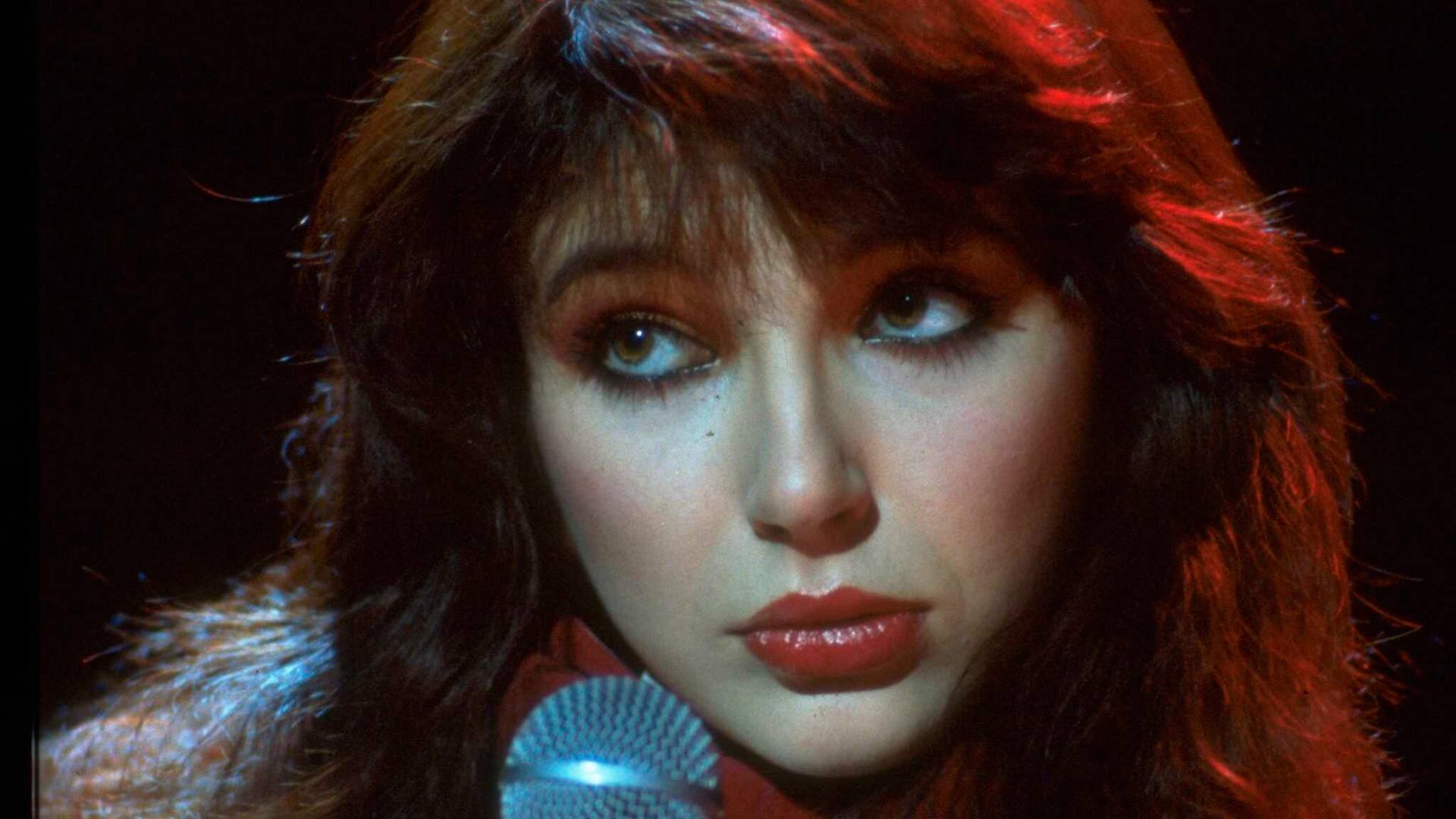 https://musicaevinho.com.br/wp-content/uploads/2022/07/kate-bush-reacts-to-stranger -things-season-4-fame-its-quite_cud6.png